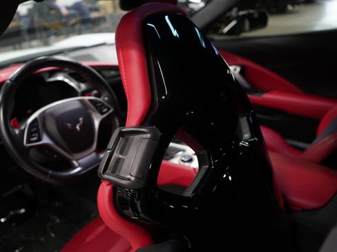 Used 2017 Chevrolet Corvette Stingray Coupe RWD image 28