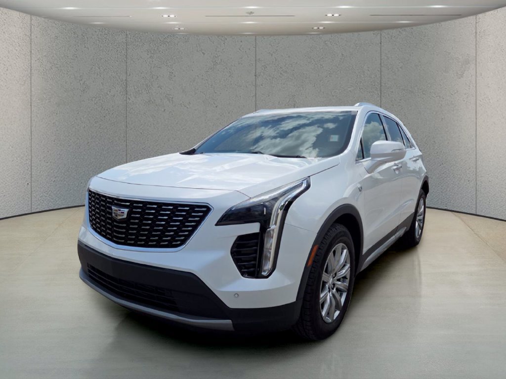 Used 2021 Cadillac XT4 Premium Luxury w/ Driver Awareness Package FWD image 11