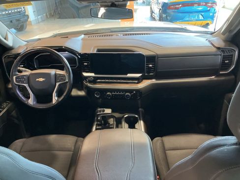 Used 2023 Chevrolet Silverado 1500 LT w/ Z71 Off-Road Package image 22