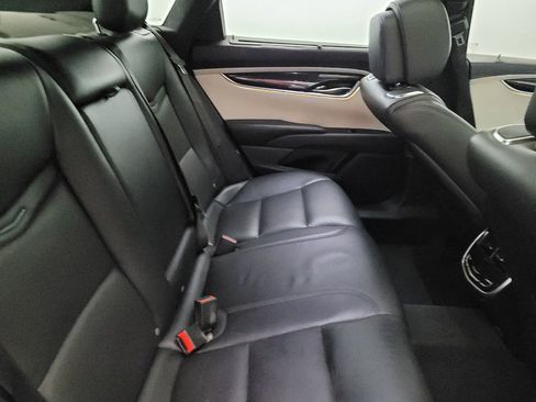 Used 2013 Cadillac XTS Platinum image 19