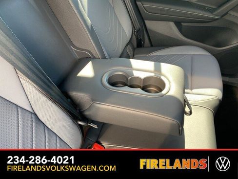 New 2025 Volkswagen Tiguan SE image 53