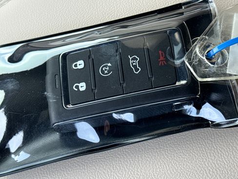 New 2026 Jeep Grand Cherokee L Limited image 36