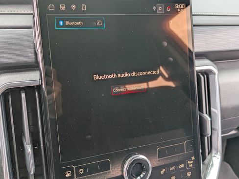 Used 2025 GMC Acadia Elevation image 29