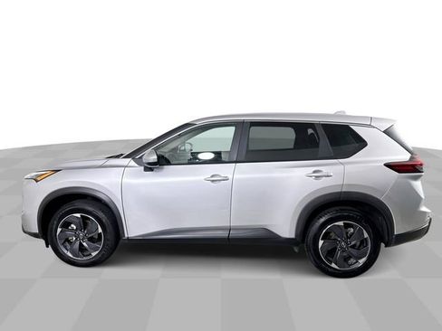 Used 2025 Nissan Rogue SV FWD image 5