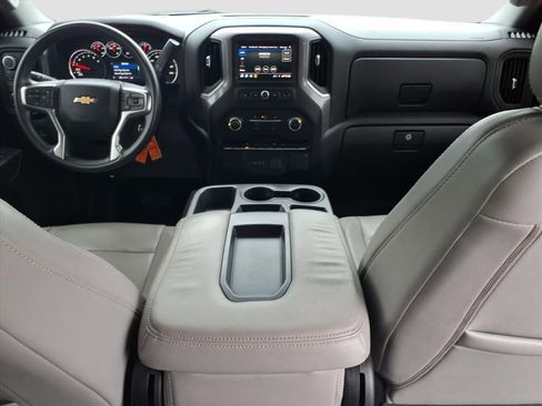 Used 2022 Chevrolet Silverado 1500 Custom w/ Safety Confidence Package image 14