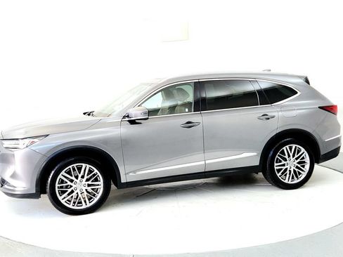 Used 2022 Acura MDX SH-AWD w/ Advance Package image 3