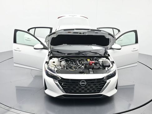 Used 2024 Nissan Sentra SV FWD image 43