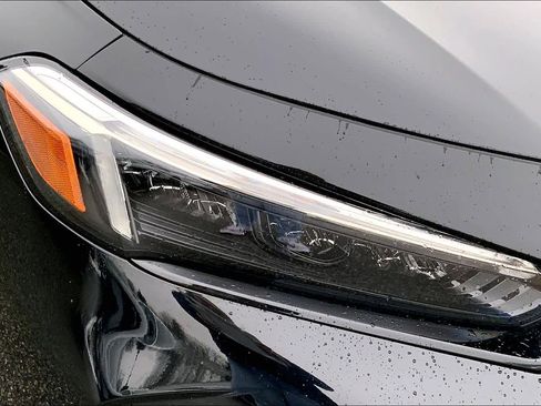 Certified 2025 Honda Civic Sport image 26