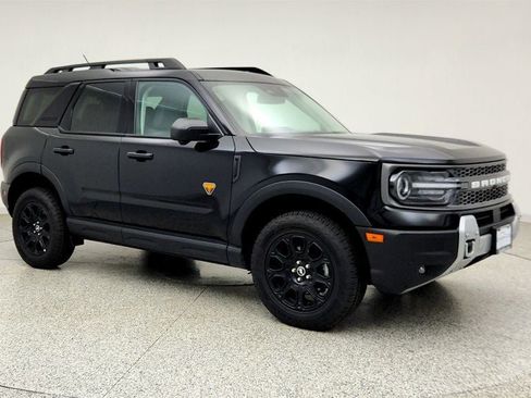 Used 2025 Ford Bronco Sport Badlands AWD/4WD image 3