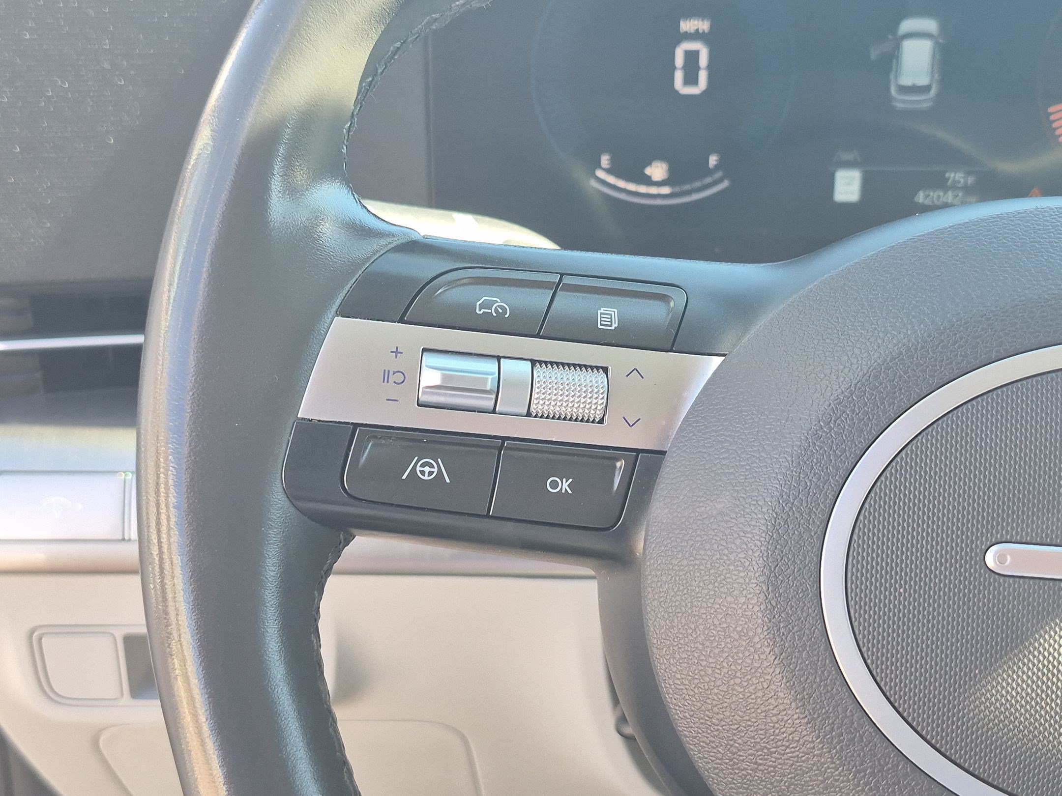 Used 2025 Hyundai Kona SEL FWD image 18