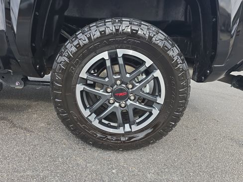 Used 2024 Toyota Tacoma TRD Sport image 35