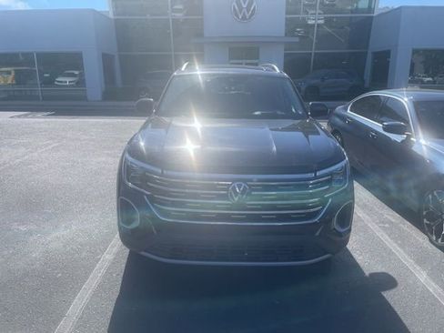 Used 2024 Volkswagen Atlas SEL image 5