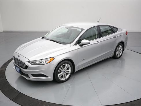 Certified 2018 Ford Fusion S FWD image 8