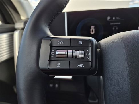 Used 2025 Hyundai Santa Fe SEL image 29