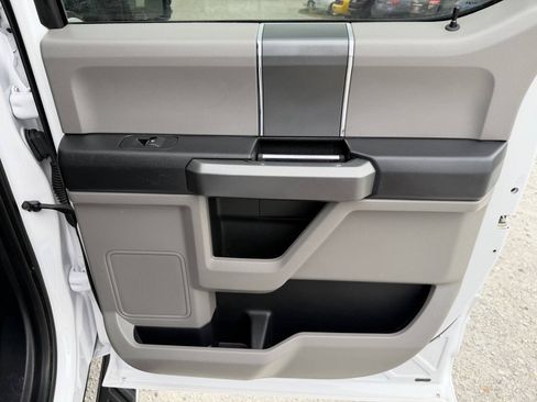 Used 2016 Ford F150 XLT w/ Equipment Group 301A Mid AWD/4WD image 17