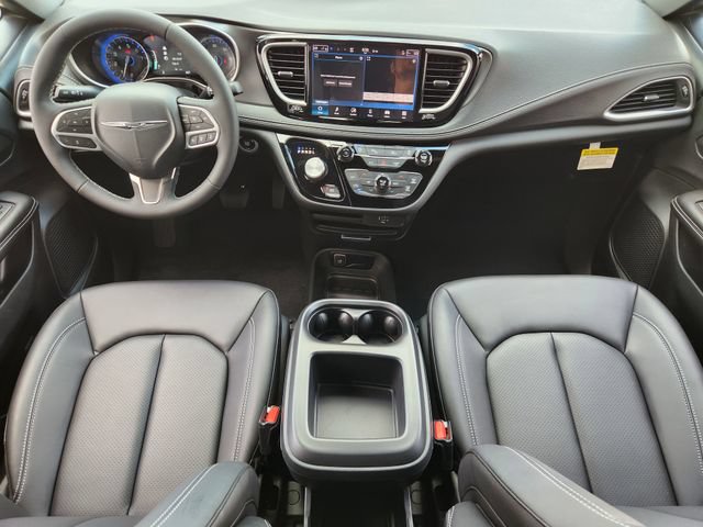 New 2026 Chrysler Pacifica Select FWD image 20