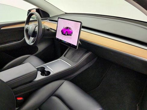 Used 2023 Tesla Model Y Long Range AWD/4WD image 27