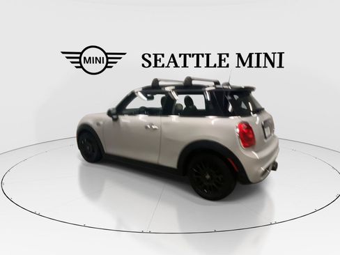 Used 2018 MINI Cooper S FWD image 8