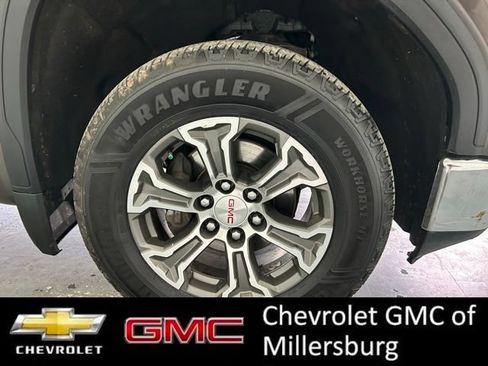 Used 2019 GMC Sierra 1500 SLE w/ SLE Value Package AWD/4WD image 12