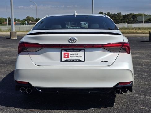 Certified 2019 Toyota Avalon XSE w/ All Weather Liner Package FWD image 15