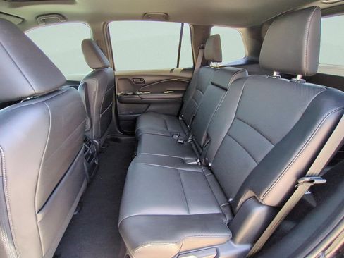 Used 2023 Honda Passport EX-L image 21
