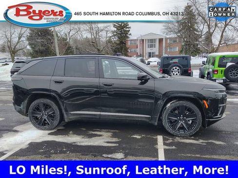 Used 2024 Jeep Wagoneer Launch Edition image 7