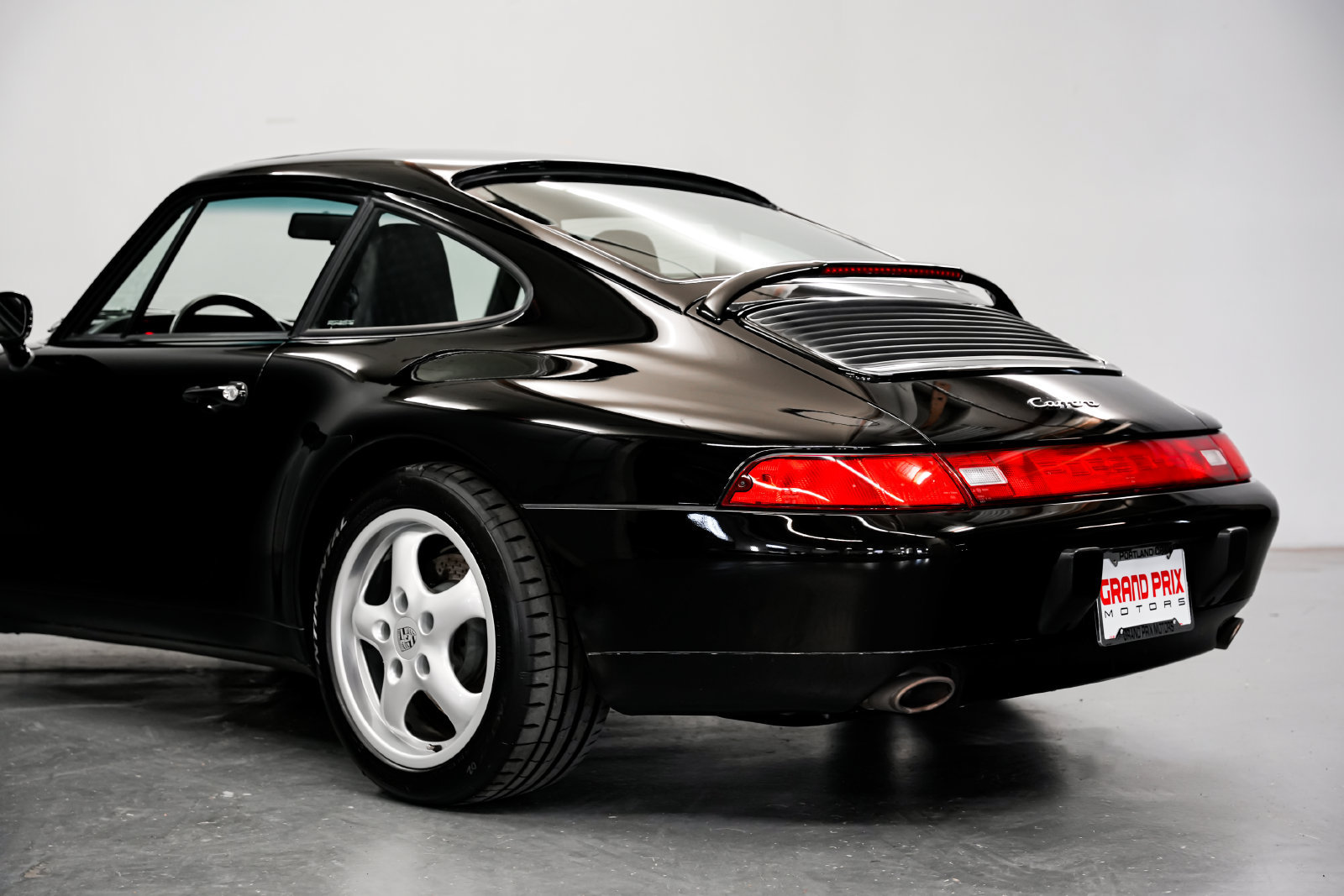 Used 1995 Porsche 911 Carrera RWD image 35