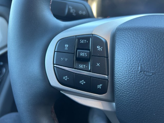 Used 2025 Ford Explorer Active w/ Active Comfort Package AWD/4WD image 23