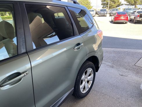 Used 2014 Subaru Forester 2.5i Premium w/ All-Weather Package AWD/4WD image 52