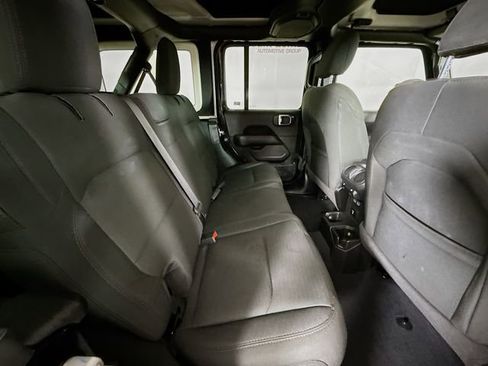 Used 2023 Jeep Wrangler Sahara image 26