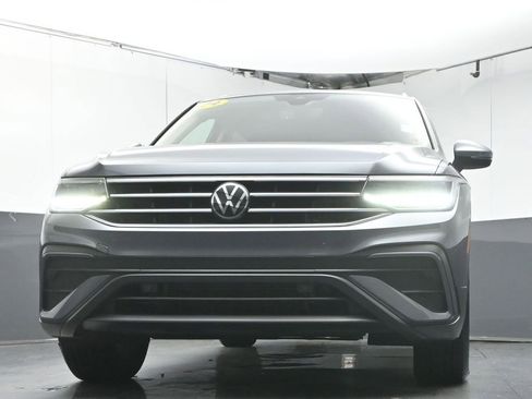 Used 2024 Volkswagen Tiguan SE FWD image 36