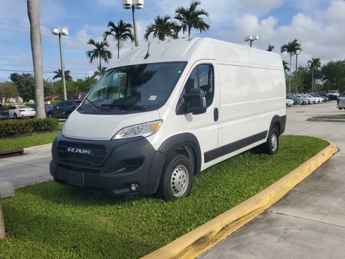 Used 2025 RAM ProMaster 2500 w/ Convenience Group FWD image 7