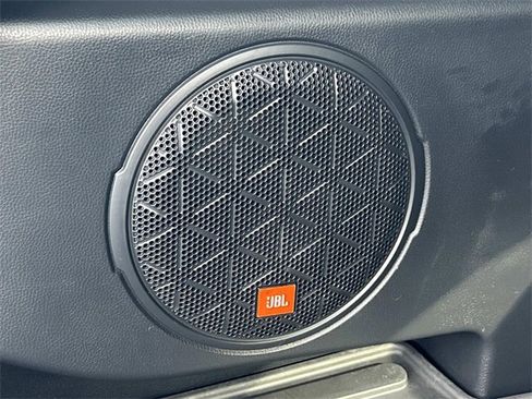 Used 2020 Toyota RAV4 Limited image 13