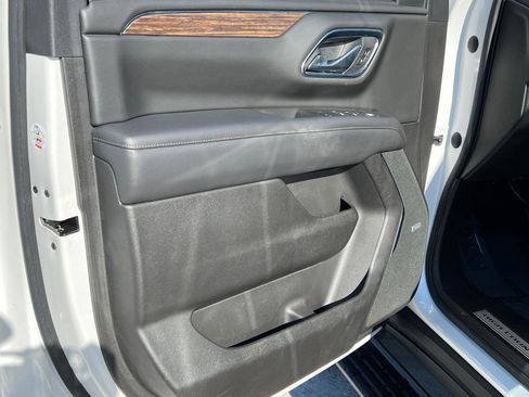 Used 2021 Chevrolet Tahoe High Country image 10