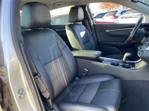 Used 2018 Chevrolet Impala LT image 26