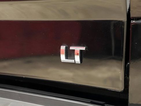 Used 2018 Chevrolet Silverado 1500 LT w/ All Star Edition image 16