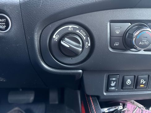 Used 2024 Nissan Frontier PRO-4X w/ Pro Premium Package image 26