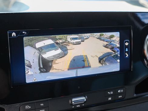 New 2024 Mercedes-Benz eSprinter 170 Cargo image 24