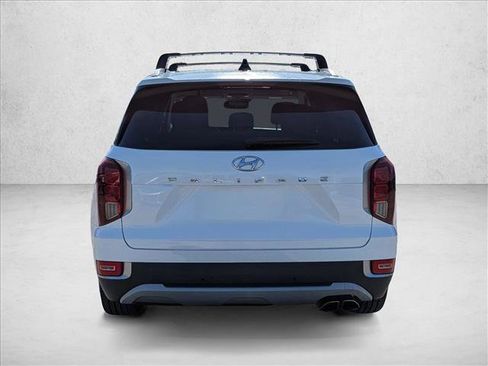 Used 2022 Hyundai Palisade SEL w/ 8P Bench Seat Package FWD image 6