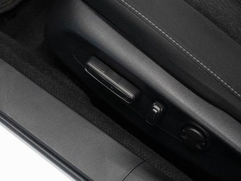 Certified 2023 Honda Accord EX image 13