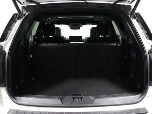 Used 2025 Ford Explorer ST AWD/4WD image 15