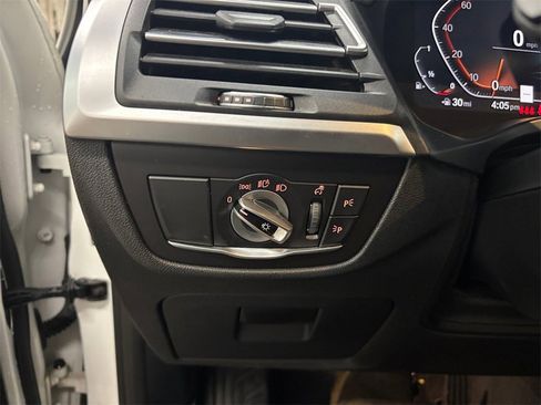Used 2022 BMW X3 xDrive30i w/ Premium Package 2 image 27