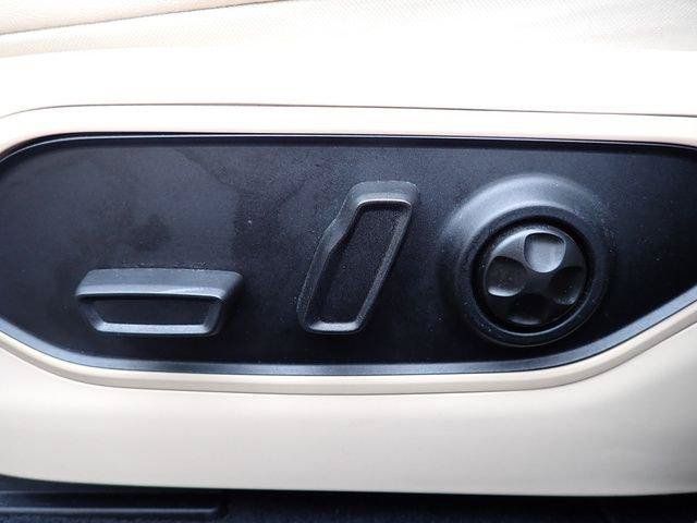 Certified 2023 Jeep Grand Cherokee Limited AWD/4WD image 20