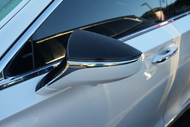 Used 2019 Lexus LS 500 w/ Interior Upgrade Package RWD image 11