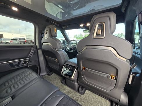 Used 2023 Rivian R1S Adventure AWD/4WD image 19