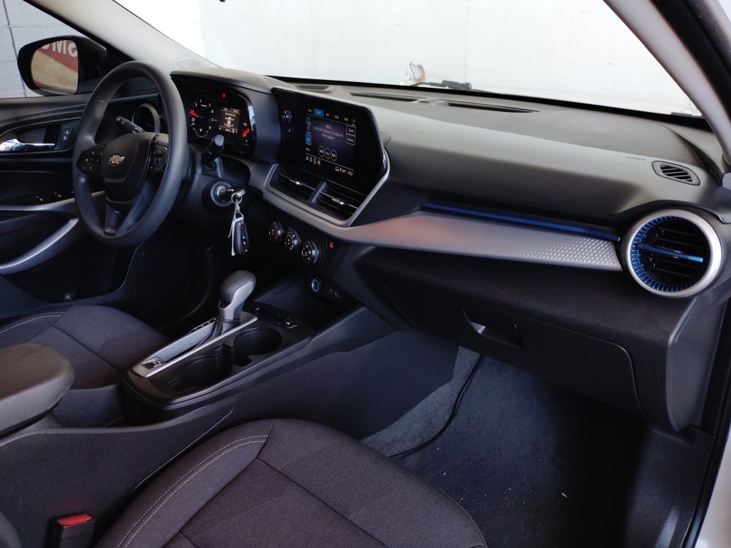 Used 2024 Chevrolet Trax LS FWD image 14
