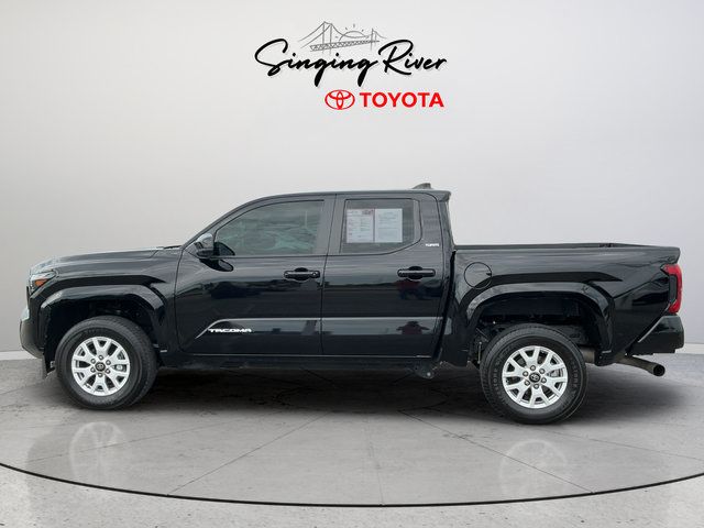 Used 2024 Toyota Tacoma SR5 AWD/4WD image 4