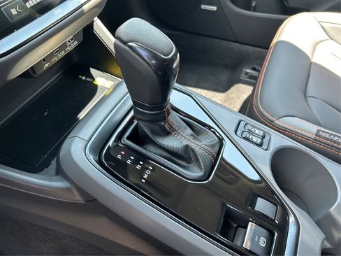 New 2025 Subaru Crosstrek 2.5i Limited w/ Crosstrek Mirror Package image 36