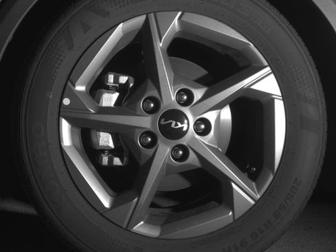 Used 2025 Kia K4 FWD image 12