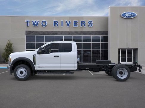 New 2026 Ford F550 4x4 Supercab Super Duty image 3